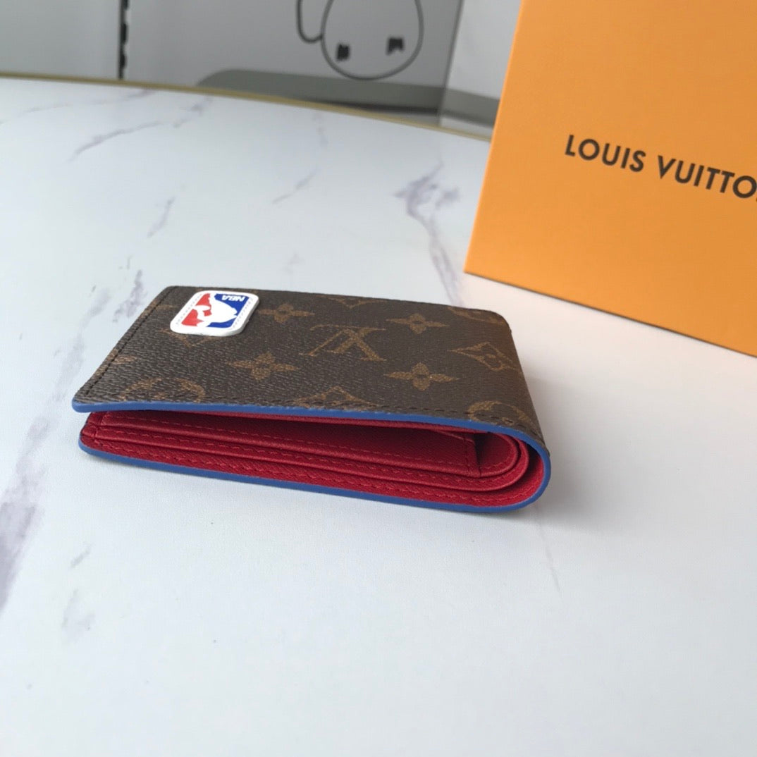 white wallet 11.5 x 9 x 1.5