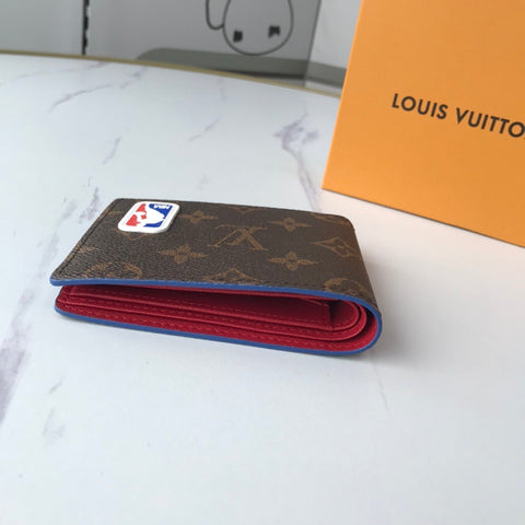 white wallet 11.5 x 9 x 1.5