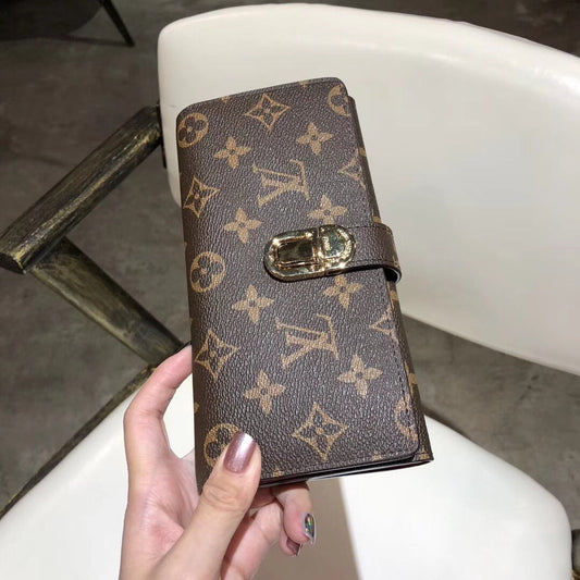 wallet buckle