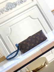 handbag lock blue