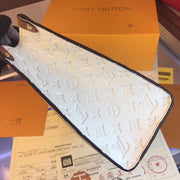 White onthego handbag