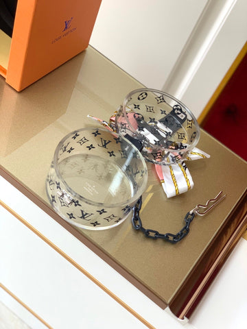 Transparent jewelry box