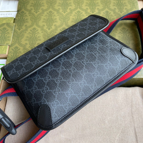 G u c c i supreme W24*H17*D3.5
