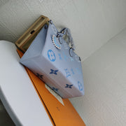 white handbag Size 35*27*14cm