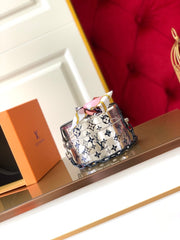 Transparent jewelry box
