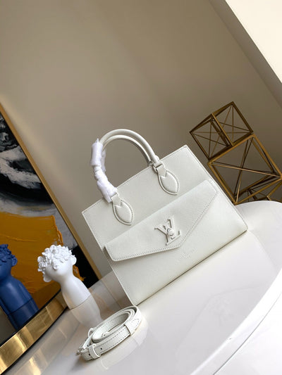 white new handbag