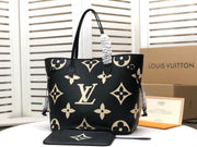 Black Handbag  Size:32×29×17cm