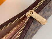 wallet zippy in brown