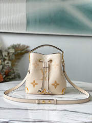 handbag giant 20*20*13cm
