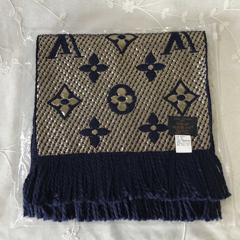 fashion navy scarf