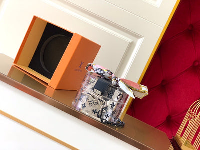 Transparent jewelry box