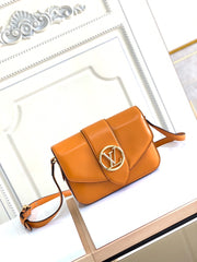 Fashion color handbag