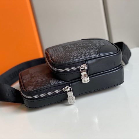 L v pouch