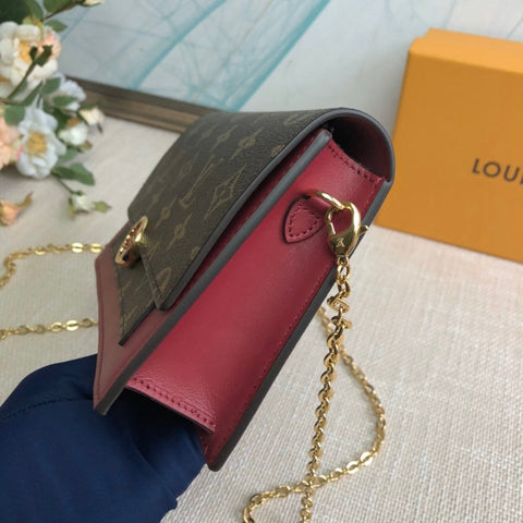Handbag  Size:17.5×11.5×3.5cm