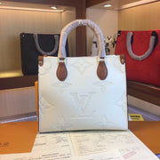 White onthego handbag