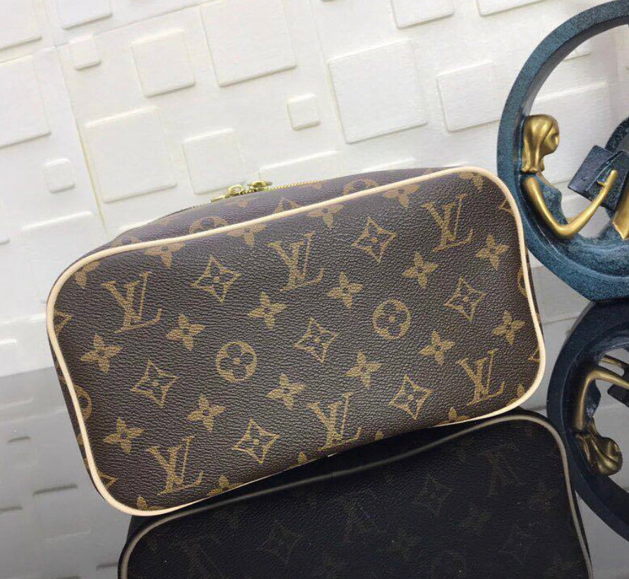 handbag compact vanity