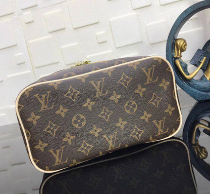 handbag compact vanity