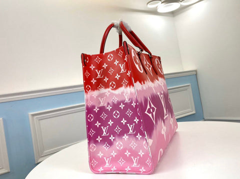 L red tote handbag
