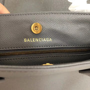 B gray tote