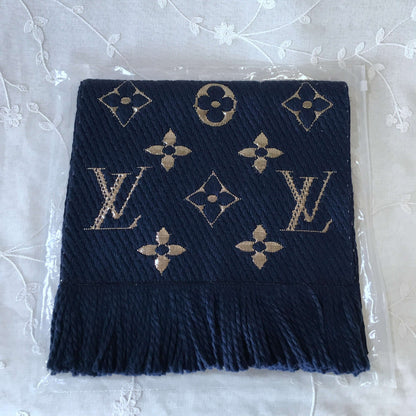 fashion navy scarf