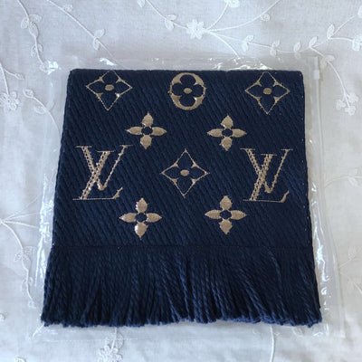 fashion navy scarf