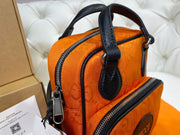 G u c c i backpack 16*22*8.5cm