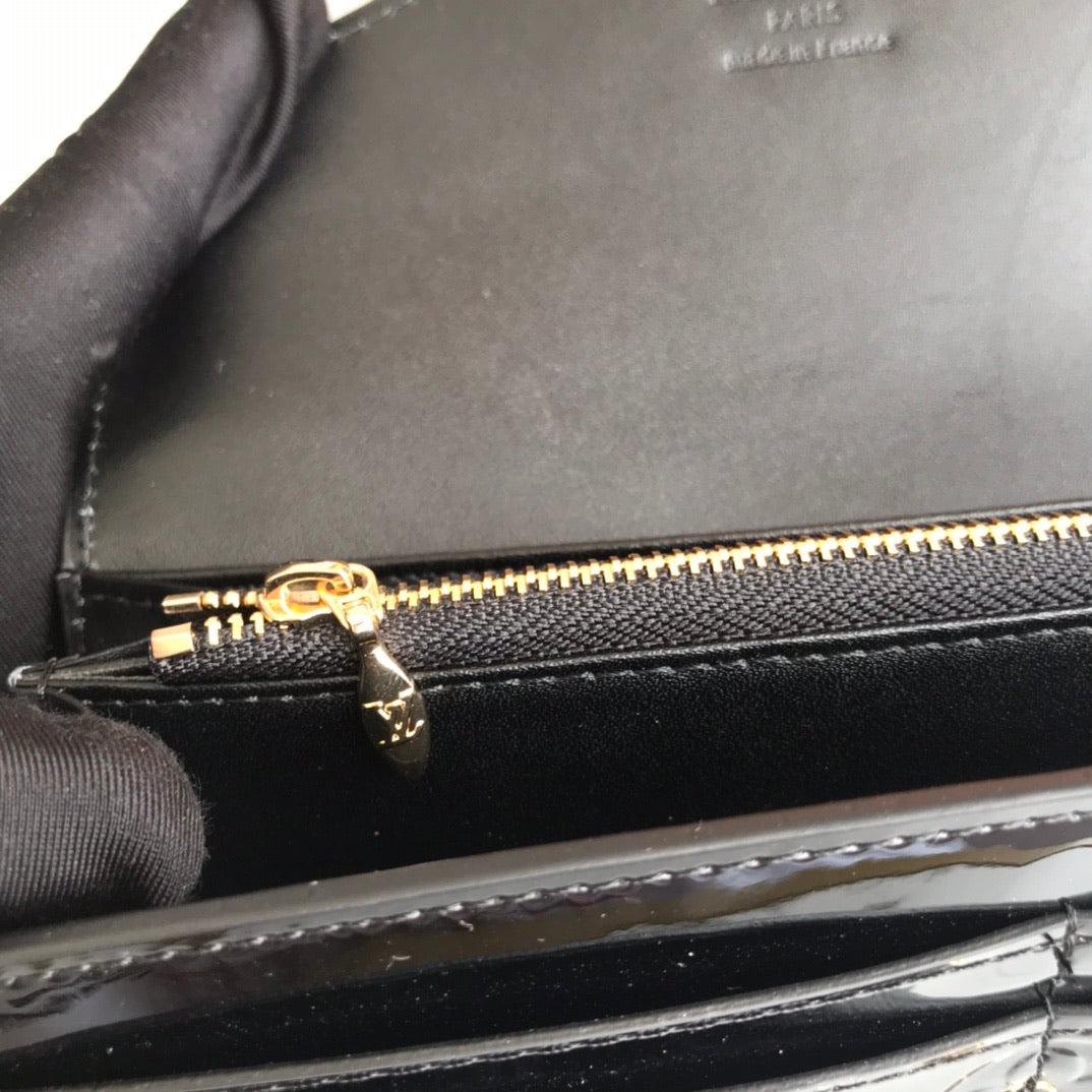 Shiny skin wallet 19*10cm