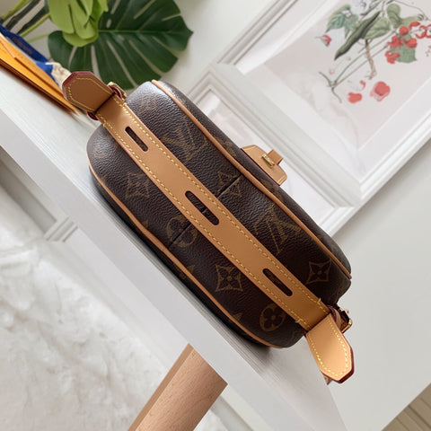 pouch bag
