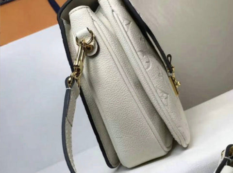 handbag pochette white