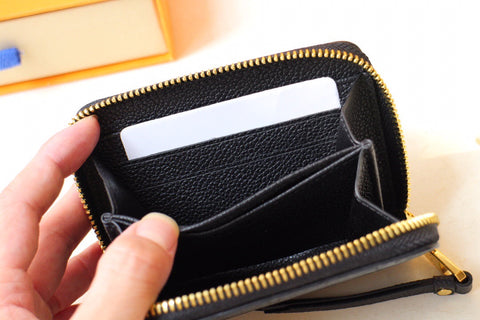 wallet black