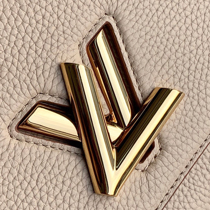 one handle handbag in 3 colors