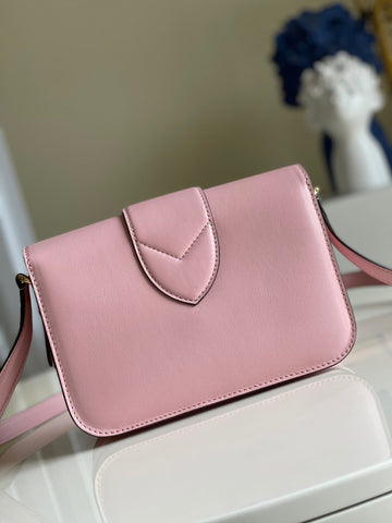 Fashion pink handbag