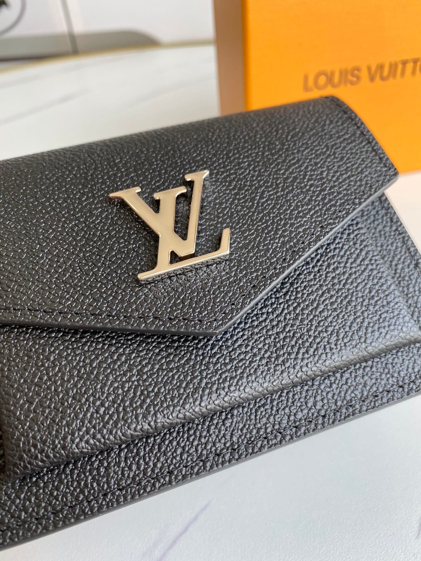 Lv 13*10.5*4cm