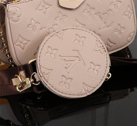pochette cream color
