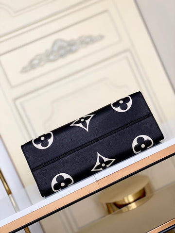 retro flowet black handbag