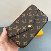 Small Handbag Size:17*9.6*3.5cm pochette