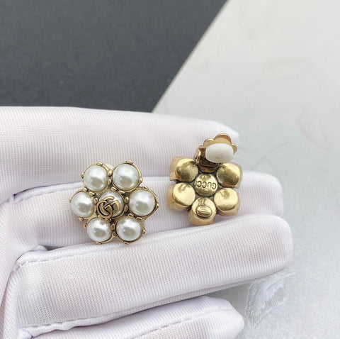G u c c i earrings