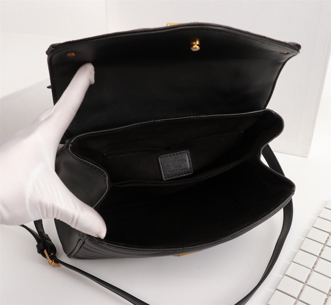 L handbag black