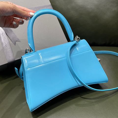 B hourglass 23cm