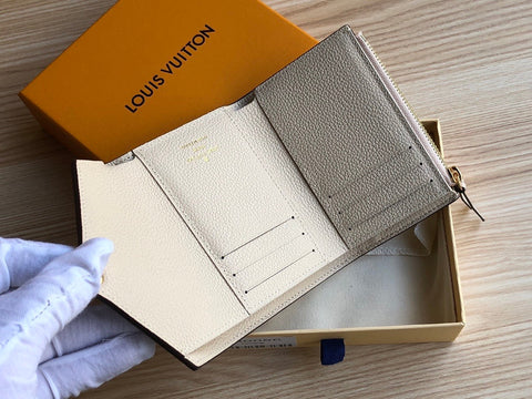 Fold white wallet
