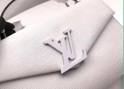 metal accessory vv handbag