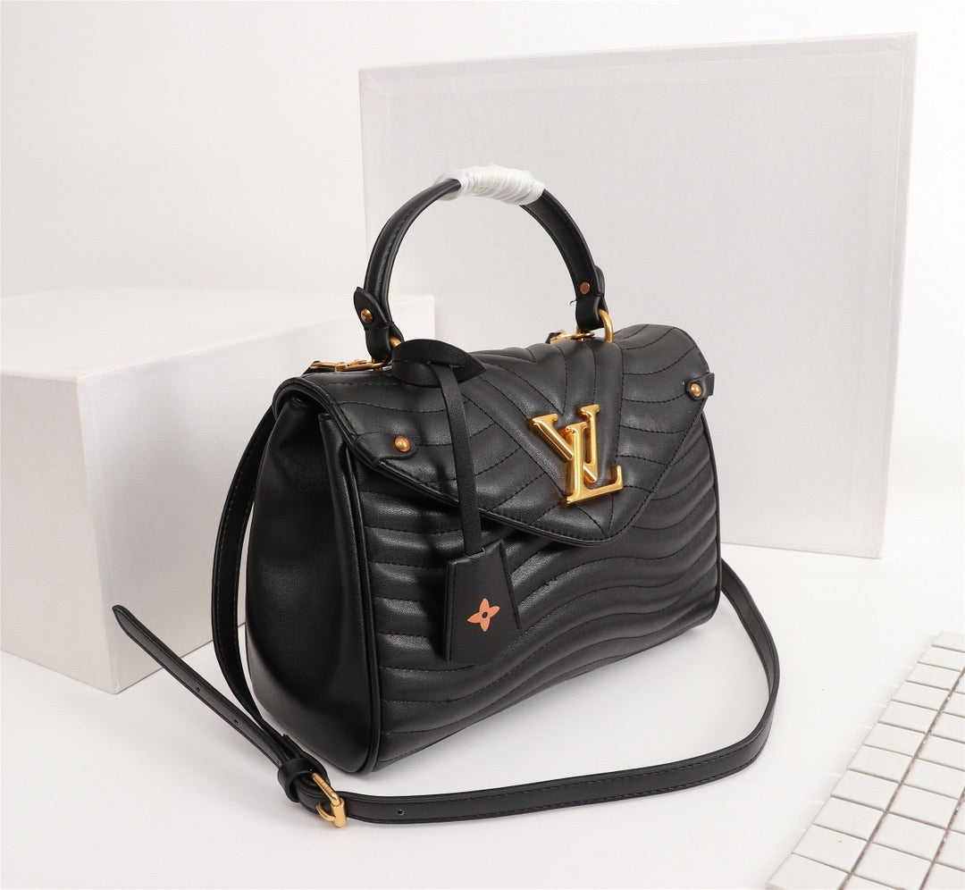 L handbag black