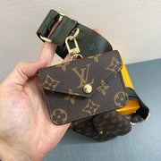 Small Handbag Size:17*9.6*3.5cm pochette