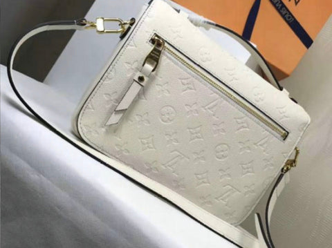 handbag pochette white