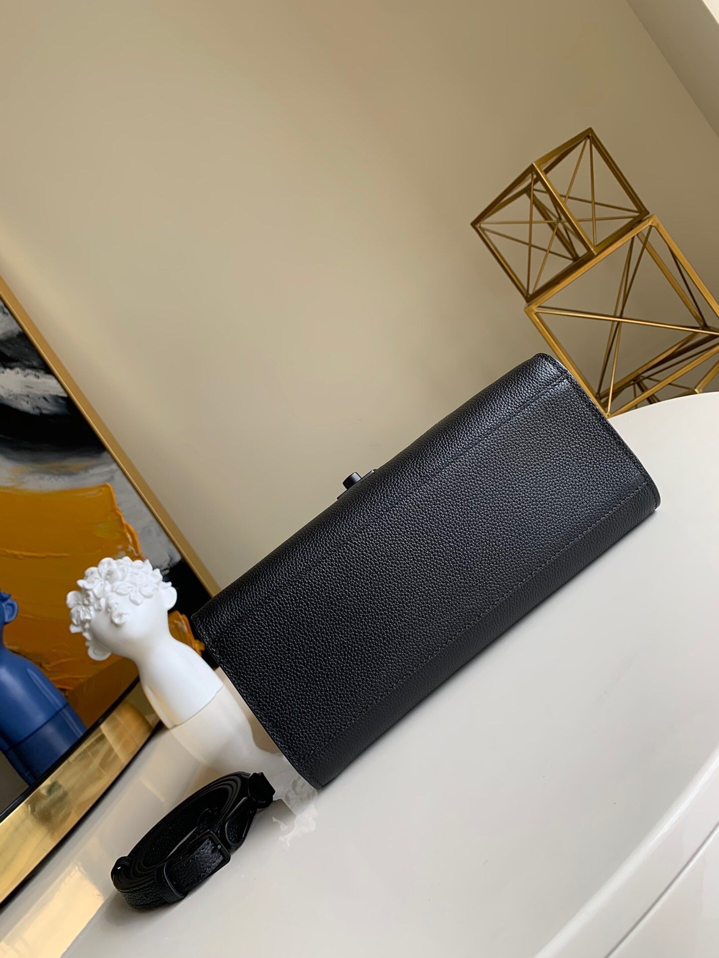 black Portable cross body dual-use bag
