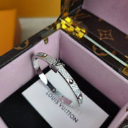 L fashion bracelet