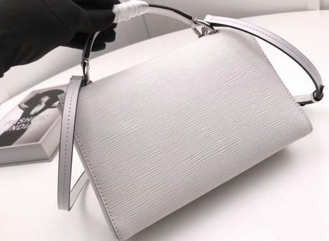 metal accessory vv handbag