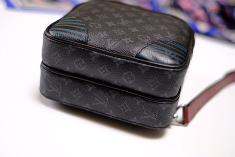 Crossbody backpack handbag