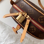 pouch bag
