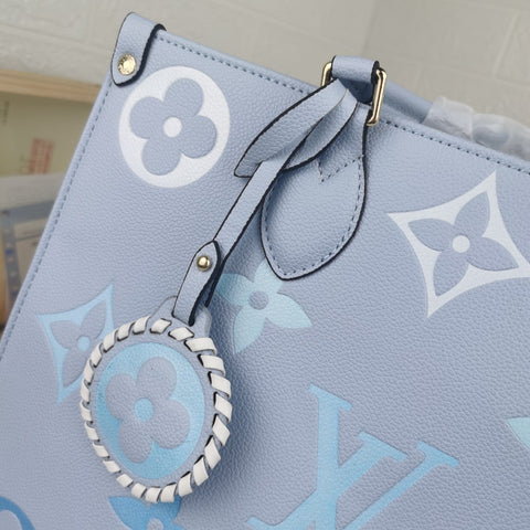 white handbag Size 35*27*14cm